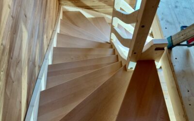 TREPPENBAU in einem MEHRFAMILIENHAUS